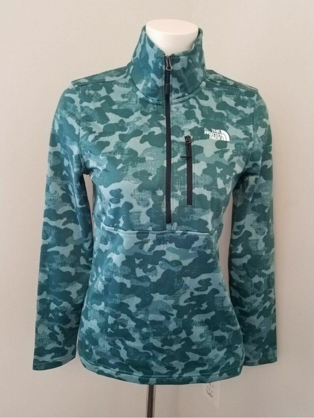 The North Face Women's Teal Camo Half-Zip sweater